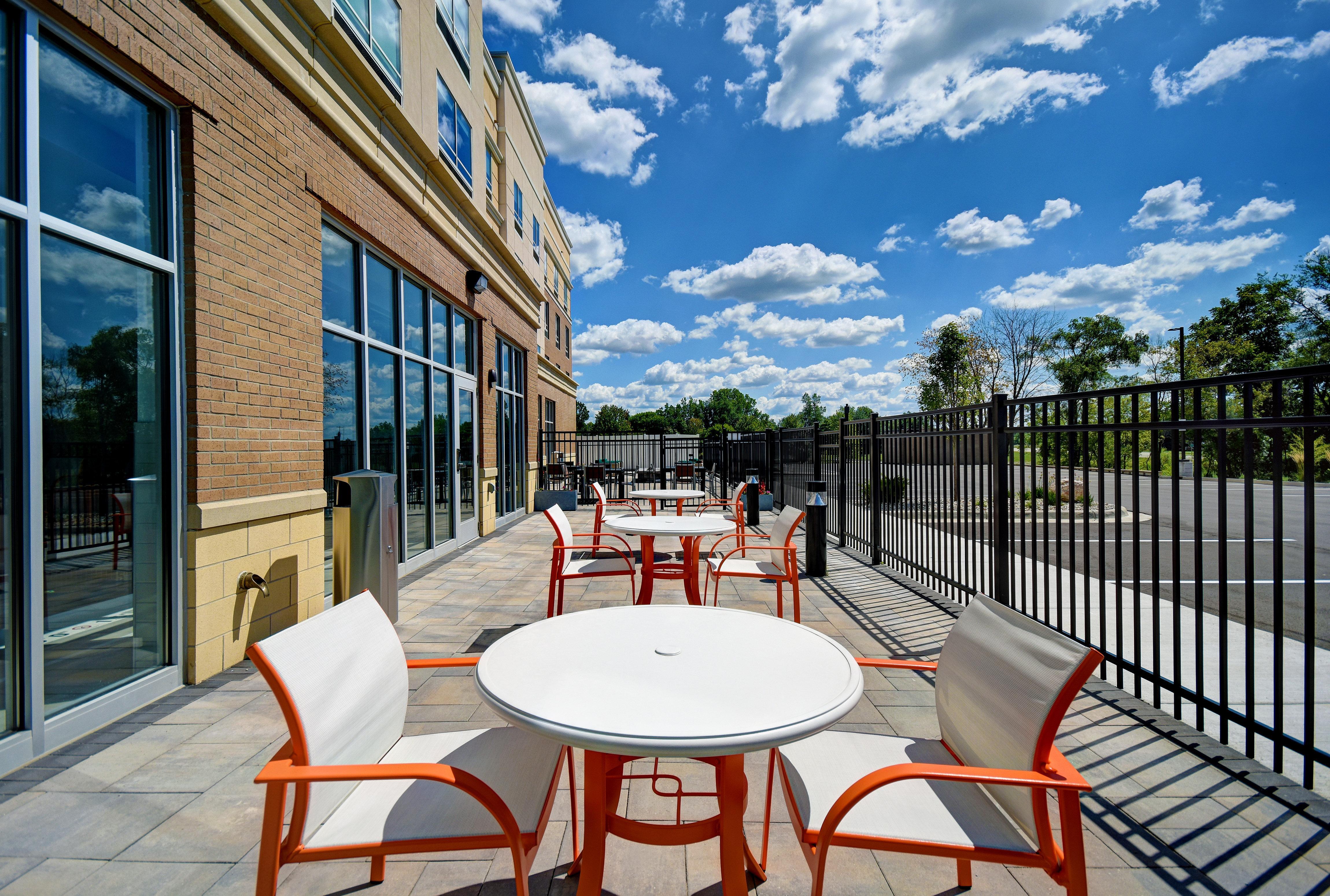 Holiday Inn Grand Rapids North - Walker, An Ihg Hotel Exterior foto